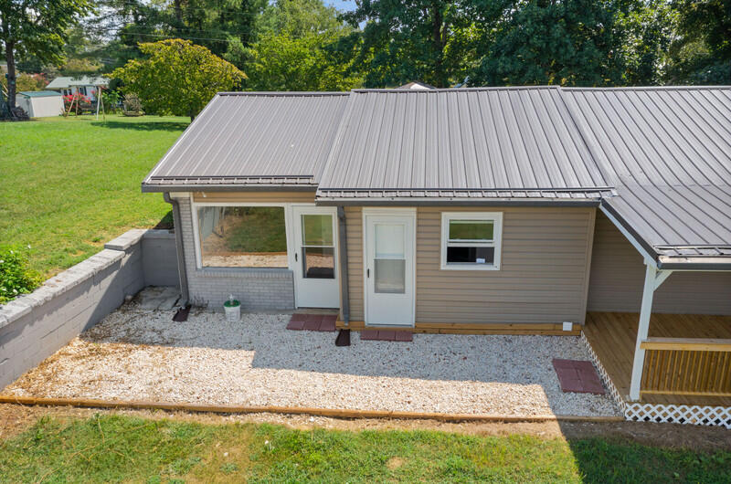 602 Kirkham Road Bean Station, TN 37708 - Photo 25 of 33 ZJI_0573.jpg-vsuniqueid-64fbb3b396410