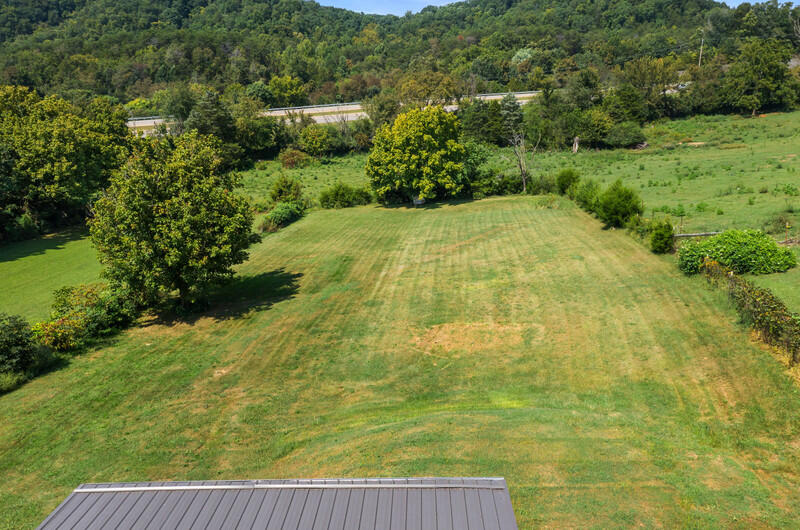 602 Kirkham Road Bean Station, TN 37708 - Photo 27 of 33 ZJI_0583.jpg-vsuniqueid-64fbb3b8720f8