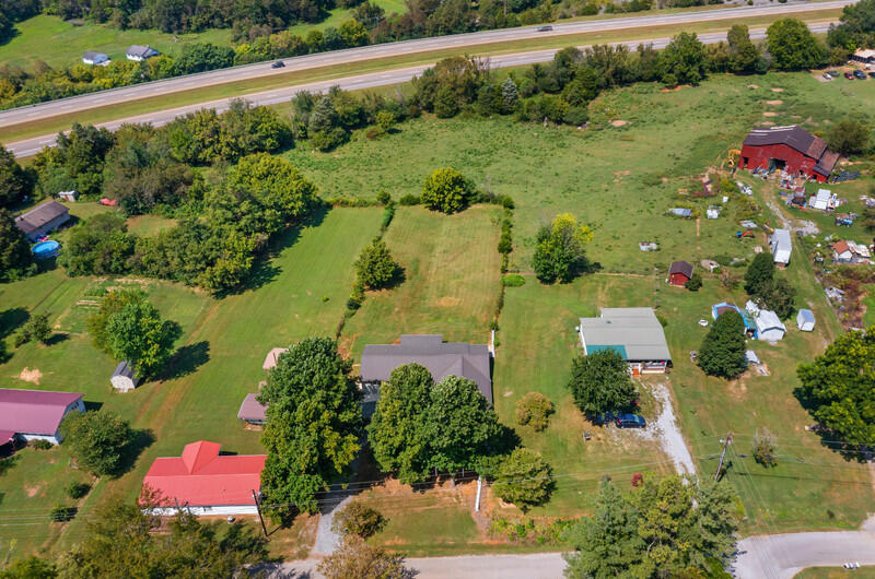 602 Kirkham Road Bean Station, TN 37708 - Photo 29 of 33 ZJI_0591.jpg-vsuniqueid-64fbb3bacc597