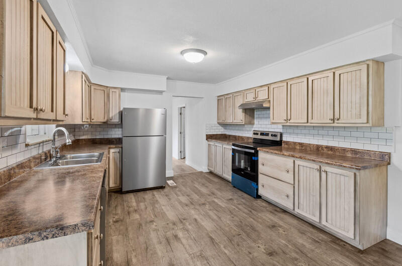 602 Kirkham Road Bean Station, TN 37708 - Photo 6 of 33 D_3222.jpg-vsuniqueid-64fbb39a22ef6