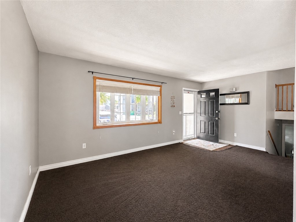 37 High Street Corning, NY 14830 - Photo 4 of 30
