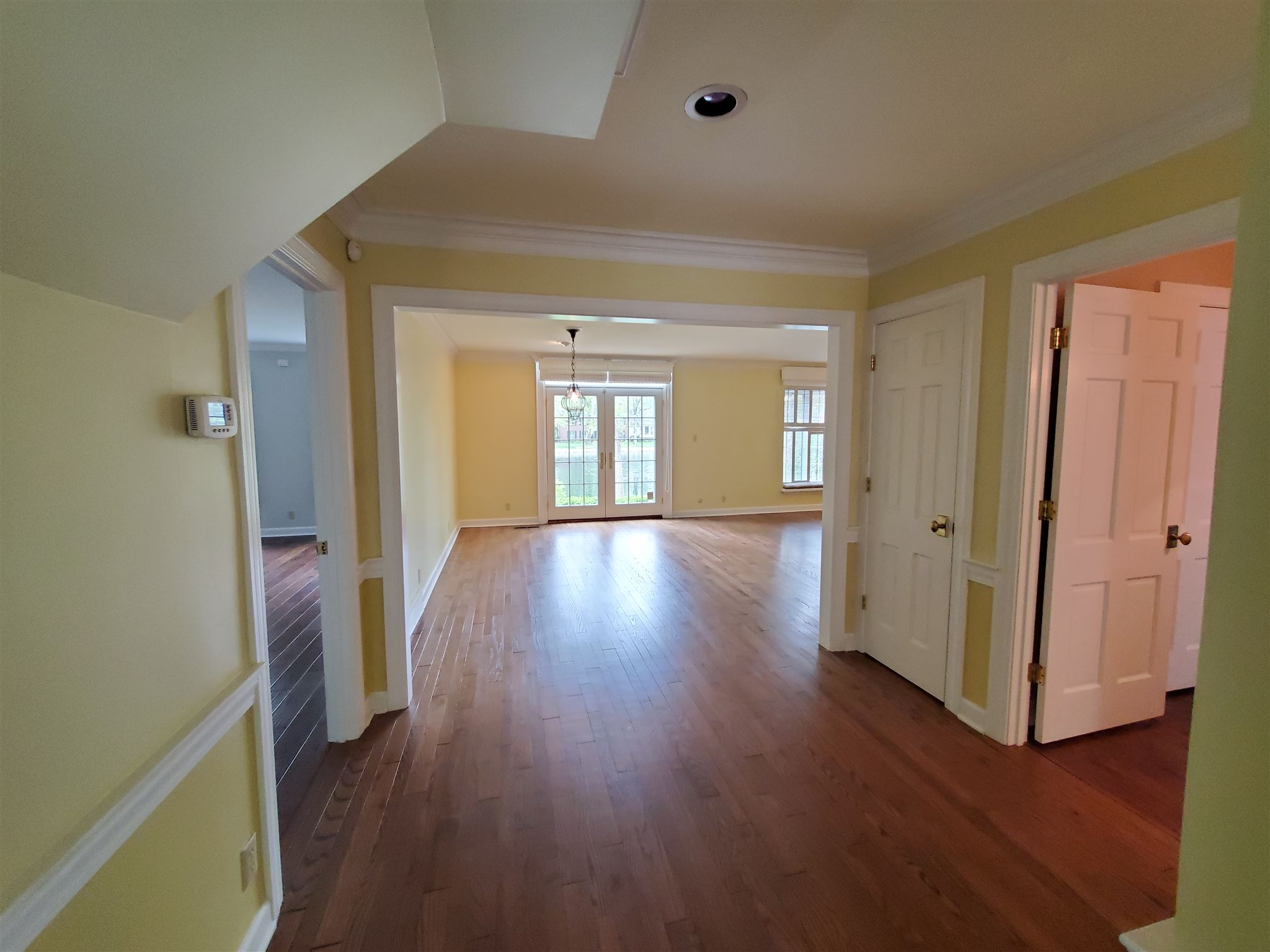 4023 Fairfax Road Evansville, IN 47710 - Photo 3 of 36 Gallery Image 3
