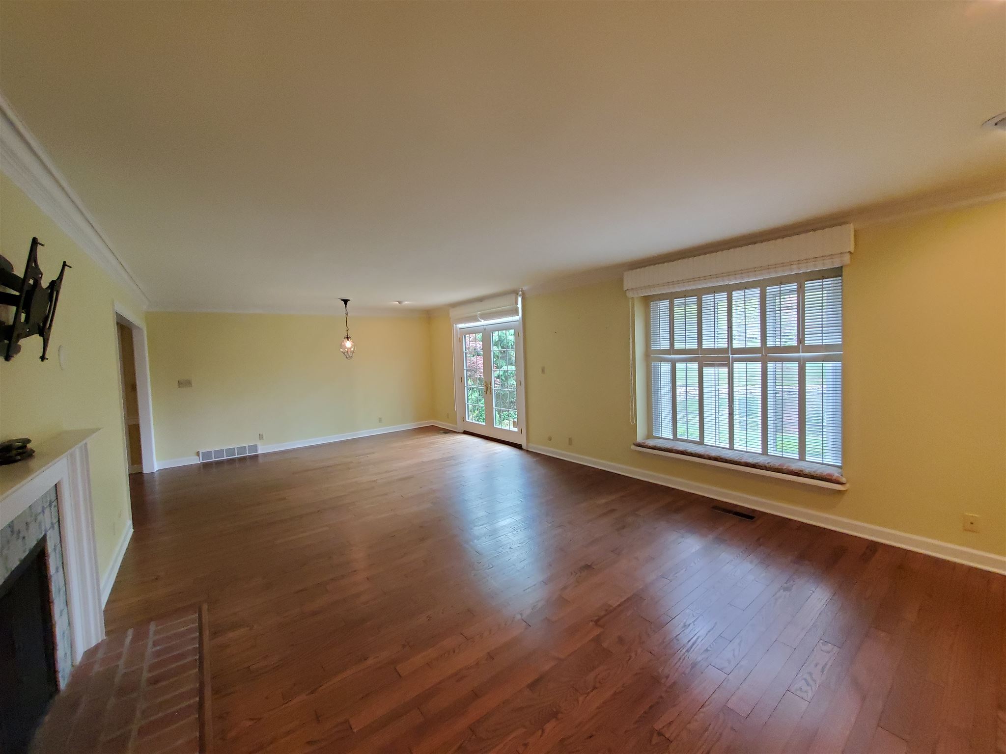 4023 Fairfax Road Evansville, IN 47710 - Photo 6 of 36 Gallery Image 6