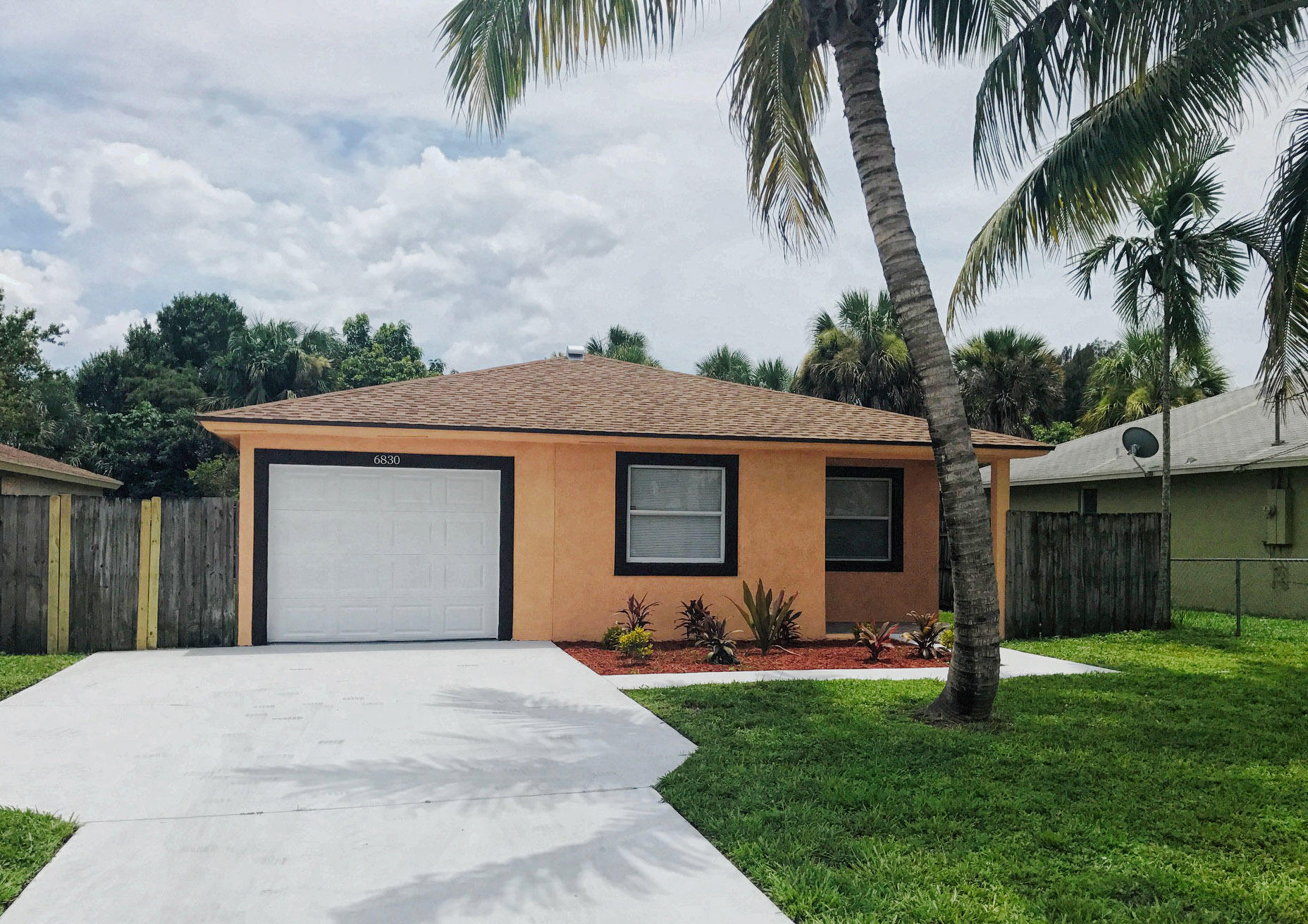 6830 4th Street Jupiter, FL 33458 - Photo 1 of 14 IMG_0594