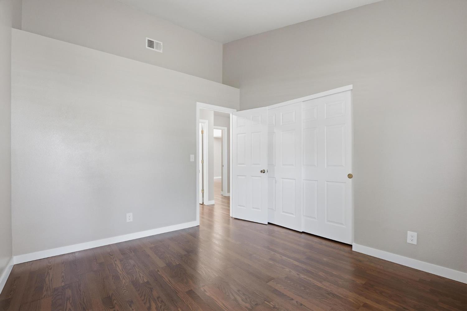 620 Teesdale Road Yuba City, CA 95991 - Photo 24 of 48 Guest Bedroom 1 with large closet