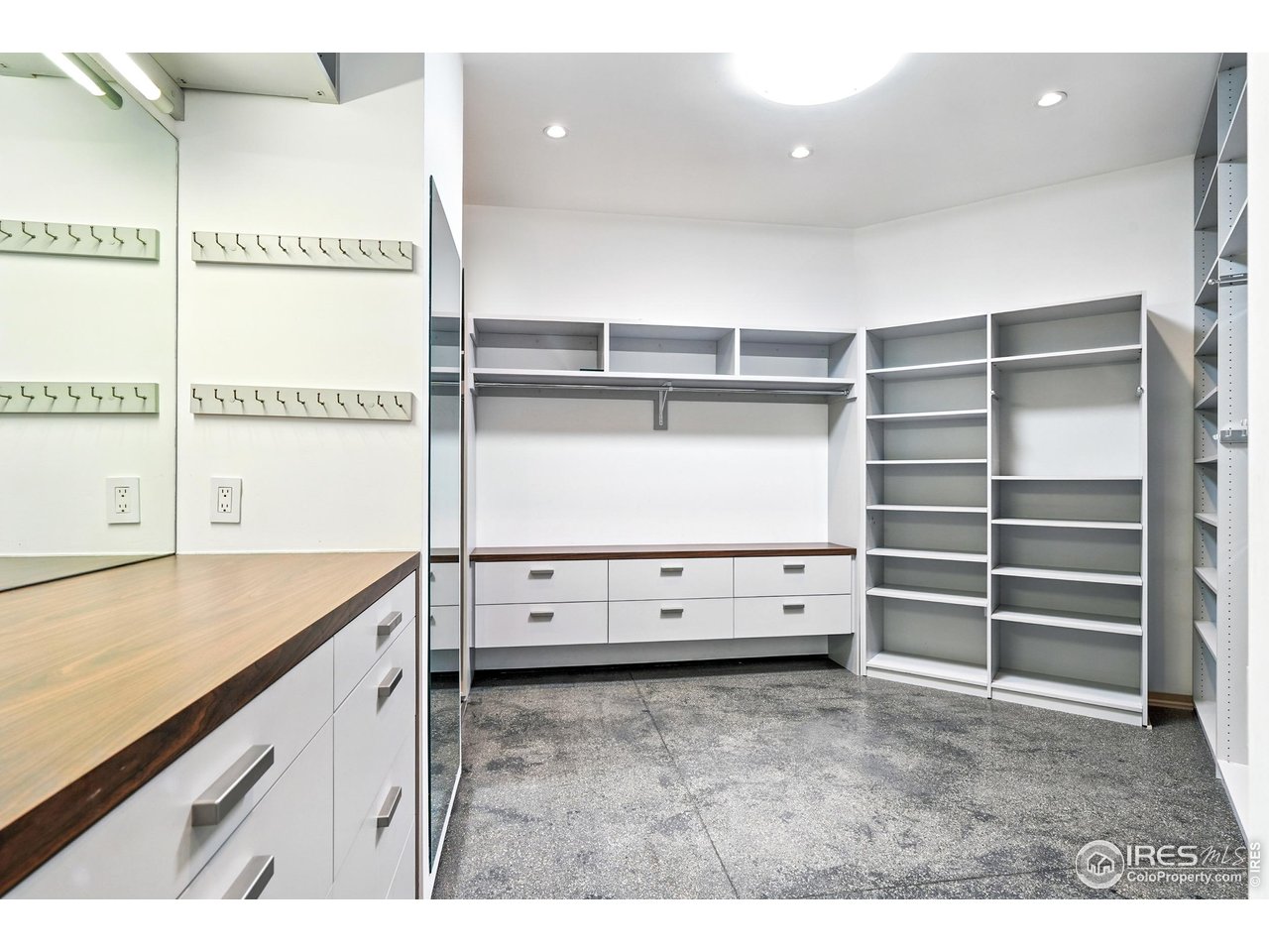 1360 Walnut Street, Unit 401 Boulder, CO 80302 - Photo 13 of 18 a view of cabinets