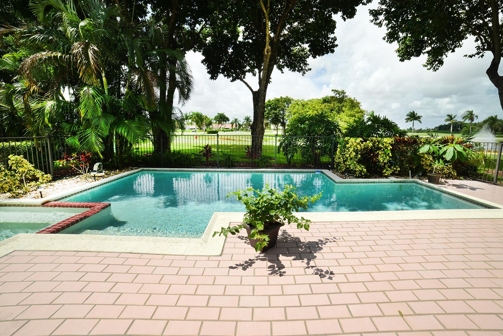 6137 Beaconwood Road Lake Worth, FL 33467 - Photo 15 of 18 Pool
