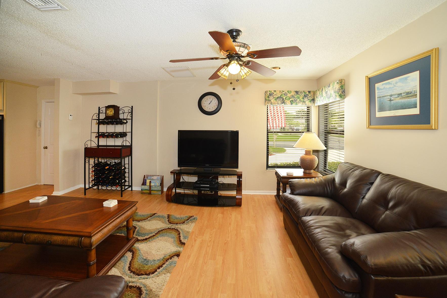 6137 Beaconwood Road Lake Worth, FL 33467 - Photo 7 of 18 Family Room