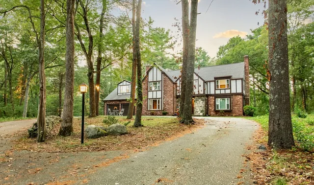 $1,281,430 | 6 Running Stream Road, Rehoboth, MA 02769