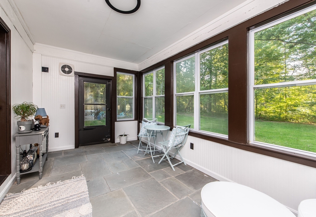 6 Running Stream Road Rehoboth, MA 02769 - Photo 5 of 40