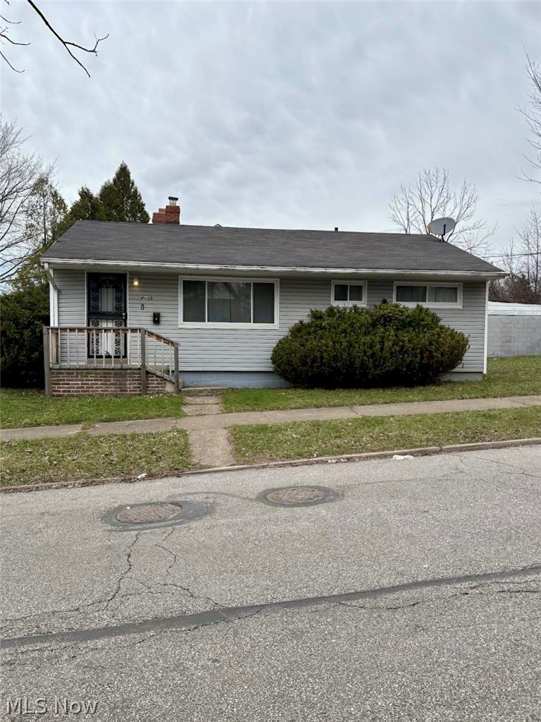 4609 Lee Road Cleveland, OH 44128 - Photo 1 of 3