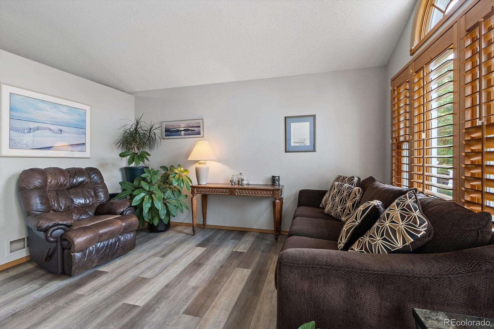 981 Thames Street Highlands Ranch, CO 80126 - Photo 4 of 21 Gallery Image 4