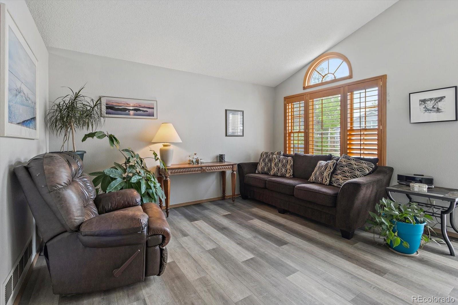 981 Thames Street Highlands Ranch, CO 80126 - Photo 5 of 21 Gallery Image 5