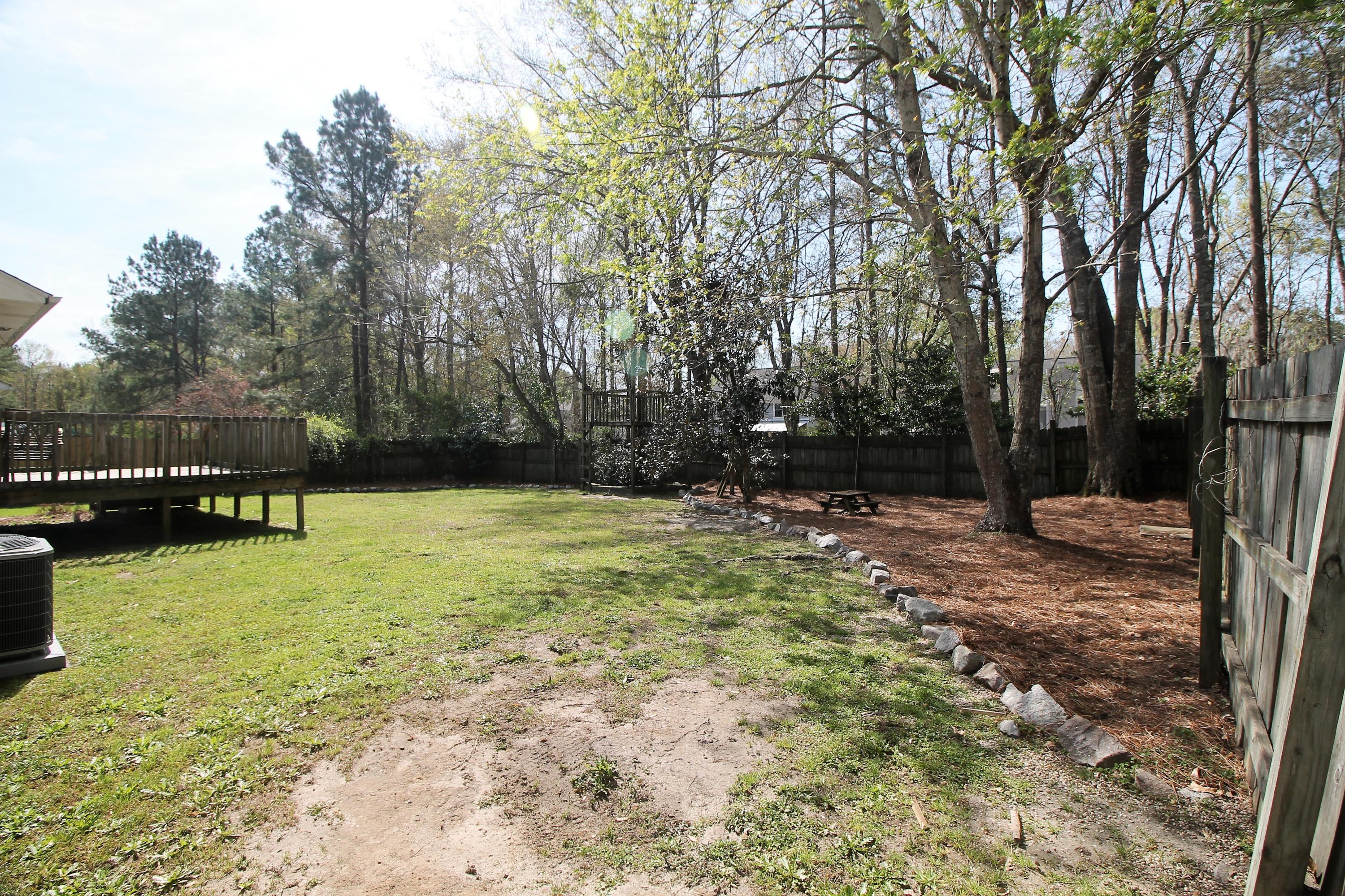 202 Lancaster Road Summerville, SC 29485 - Photo 4 of 16 Room for playing and entertaining