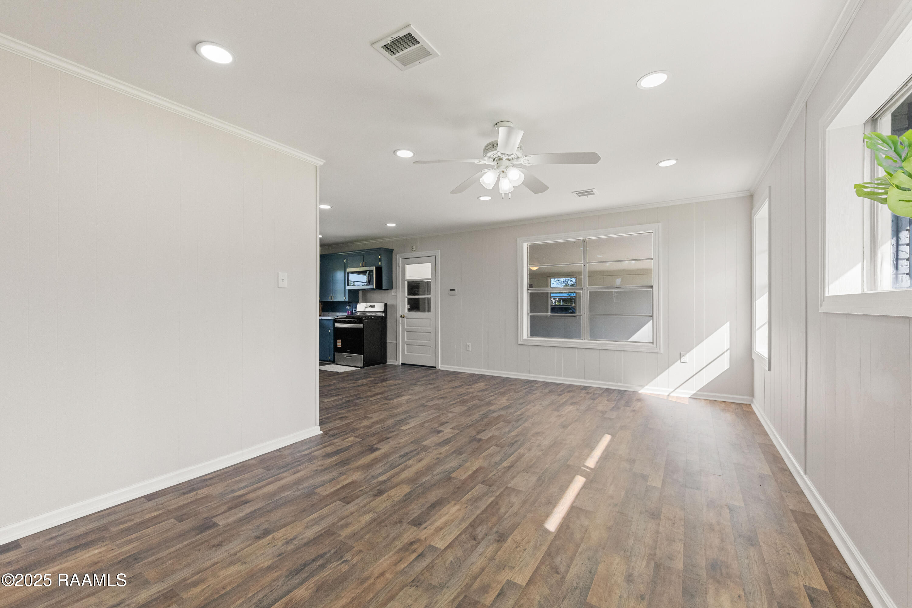 1355 B B Senior High Road Breaux Bridge, LA 70517 - Photo 25 of 30 1355BreauxBridgeHighSchool-42