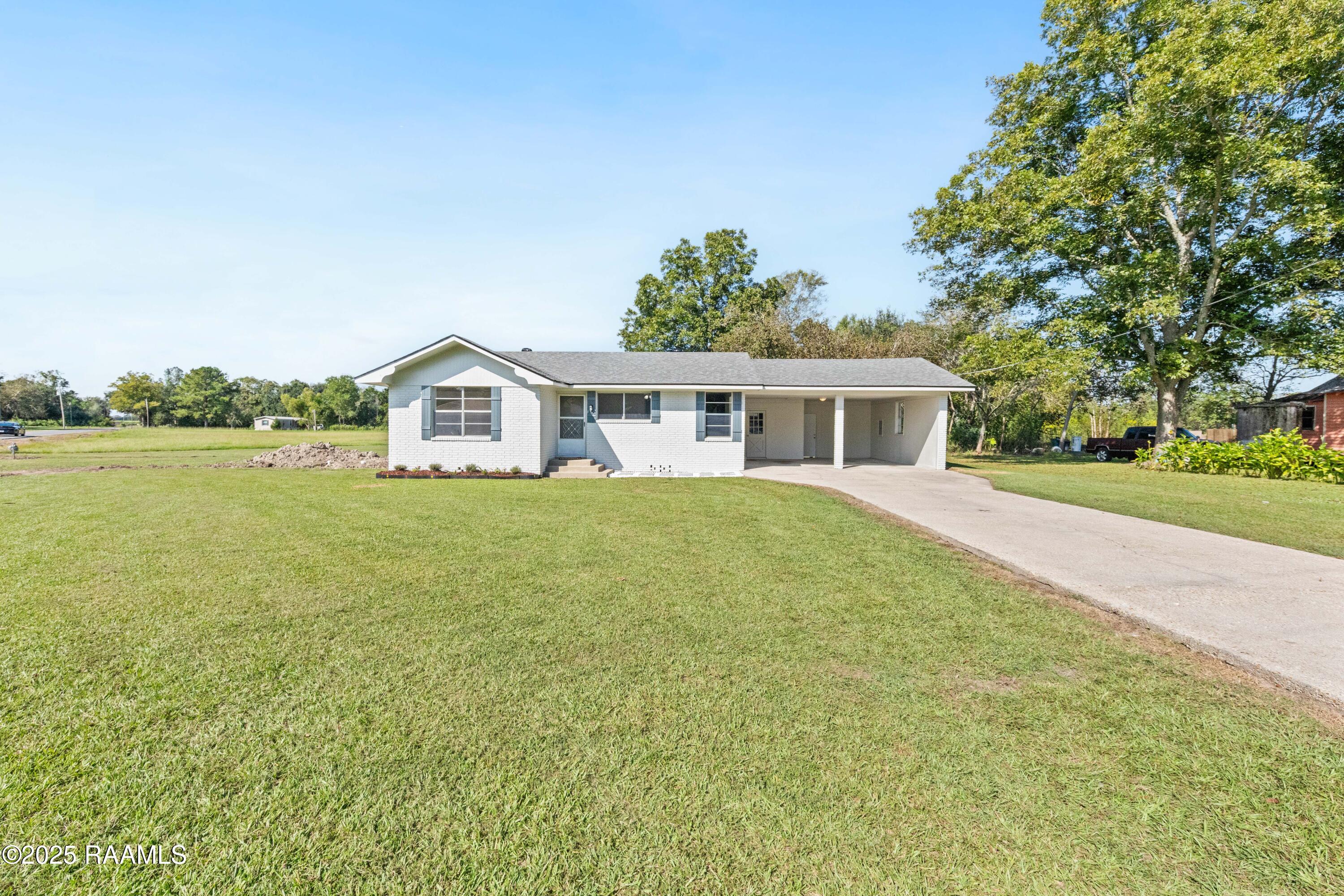 1355 B B Senior High Road Breaux Bridge, LA 70517 - Photo 3 of 30 1355BreauxBridgeHighSchool-2