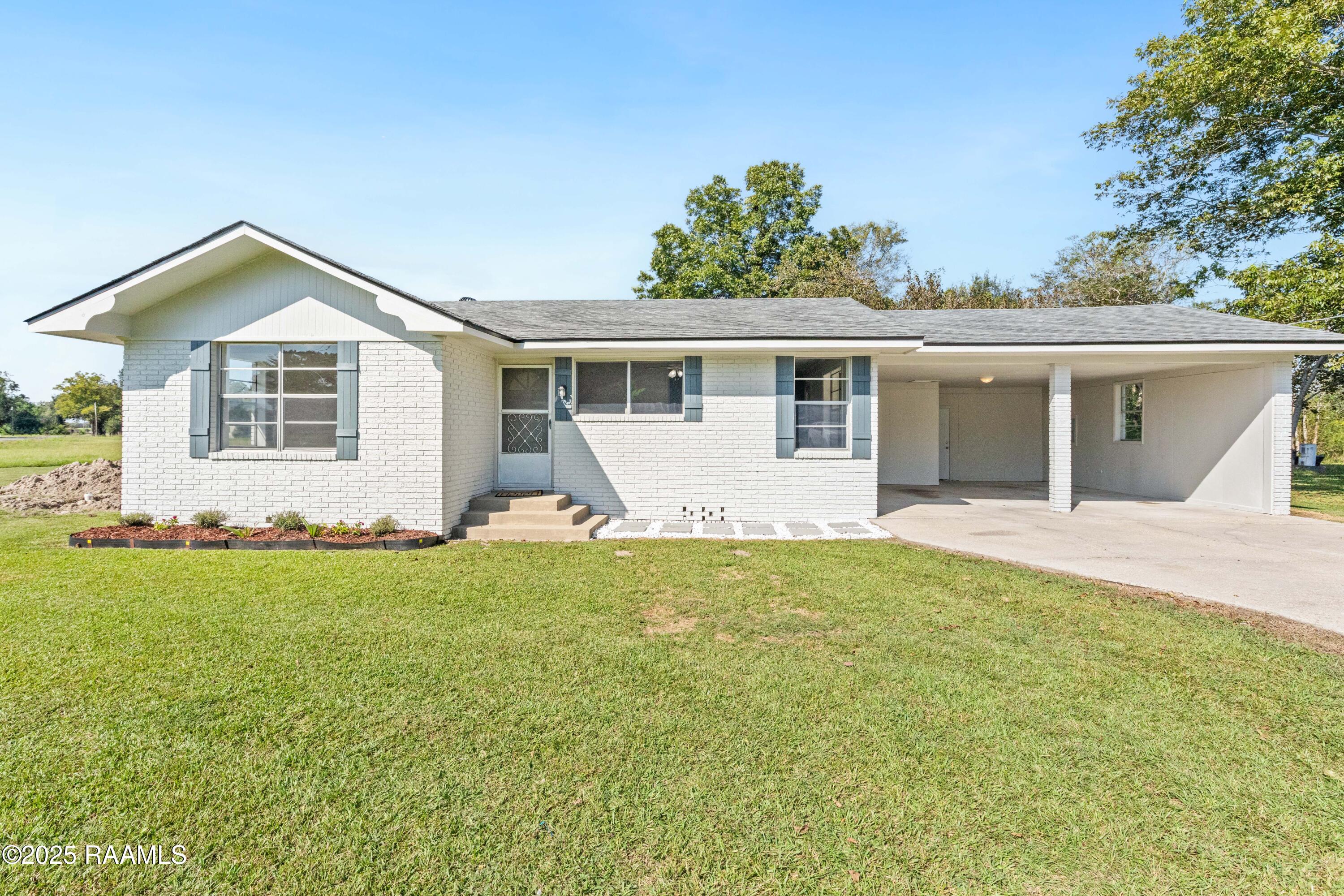 1355 B B Senior High Road Breaux Bridge, LA 70517 - Photo 5 of 30 1355BreauxBridgeHighSchool-5