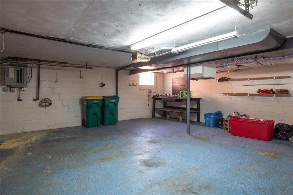 1433 Beulah Road Pittsburgh, PA 15235 - Photo 22 of 22 Integral Garage with workbench