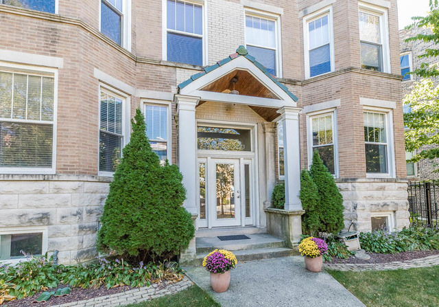 3231 West Palmer Street, Unit 3 Chicago, IL 60647 - Photo 1 of 15