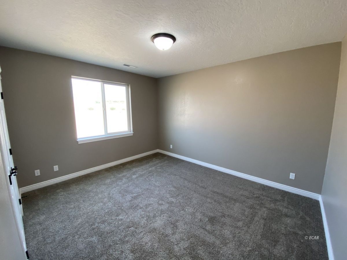 599 Stageline Loop Elko, NV 89801 - Photo 15 of 29 Gallery Image 15