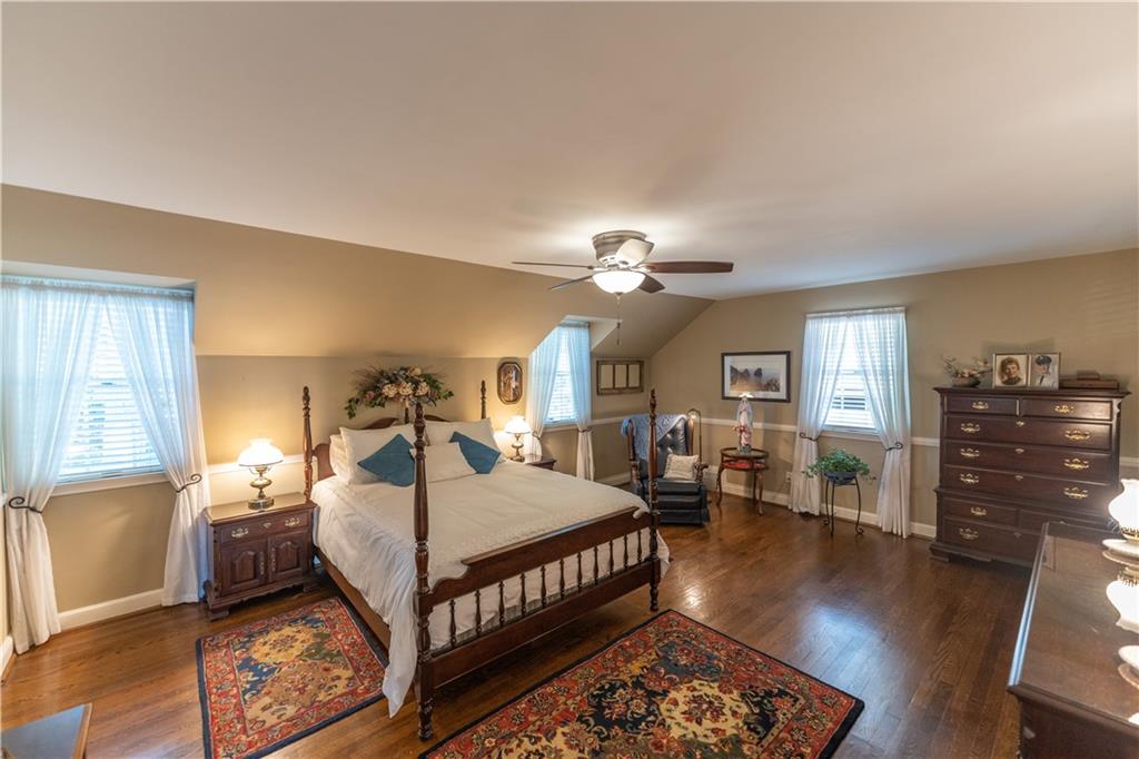 18 Roxbury Road Pittsburgh, PA 15221 - Photo 12 of 25 Gallery Image 12