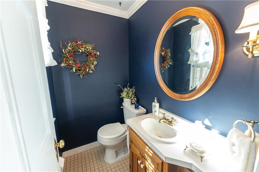 18 Roxbury Road Pittsburgh, PA 15221 - Photo 7 of 25 Gallery Image 7
