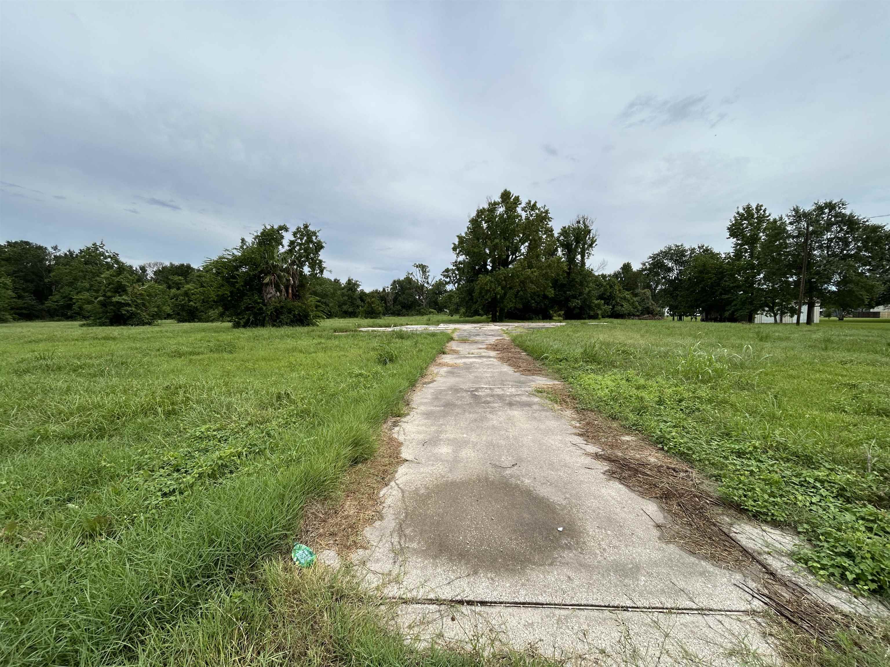 295 Stapper Street Bridge City, TX 77611 - Photo 3 of 8