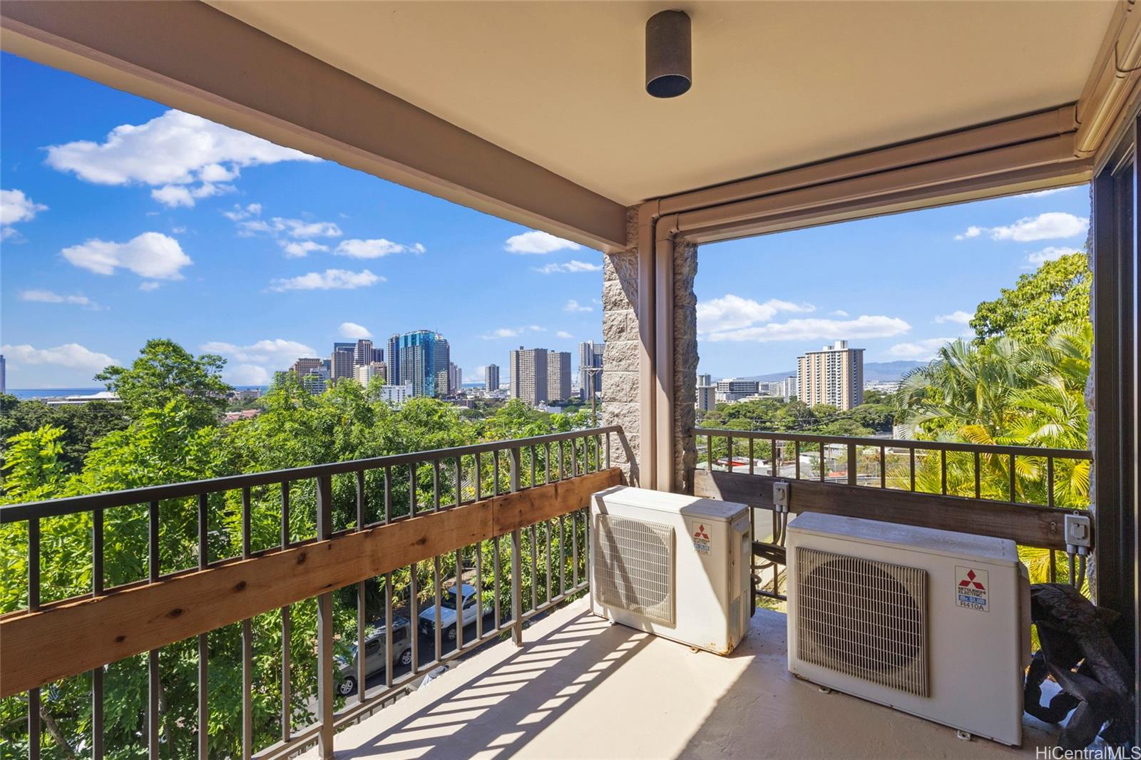 217 Prospect Street, Unit D11 Honolulu, HI 96813 - Photo 6 of 25 a view of a chair and tables in the balcony