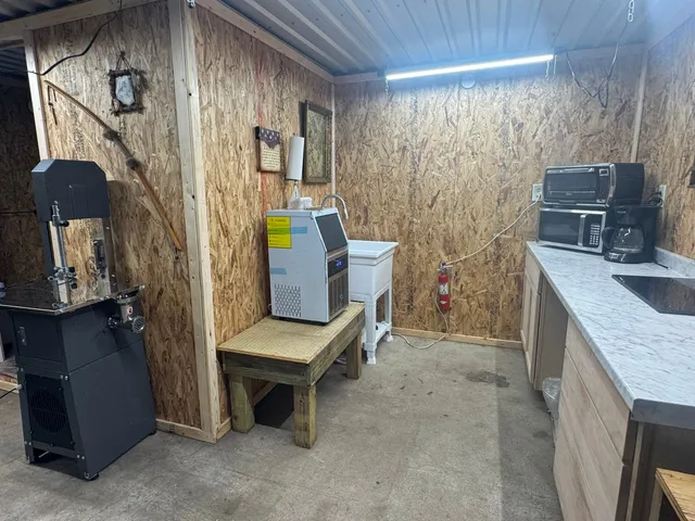 $89,000 | 146 Catamaran Circle, Palacios, TX 77465