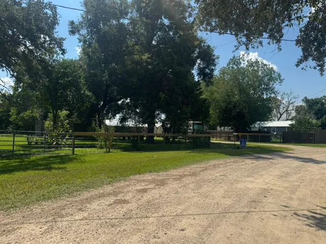 $89,000 | 146 Catamaran Circle, Palacios, TX 77465