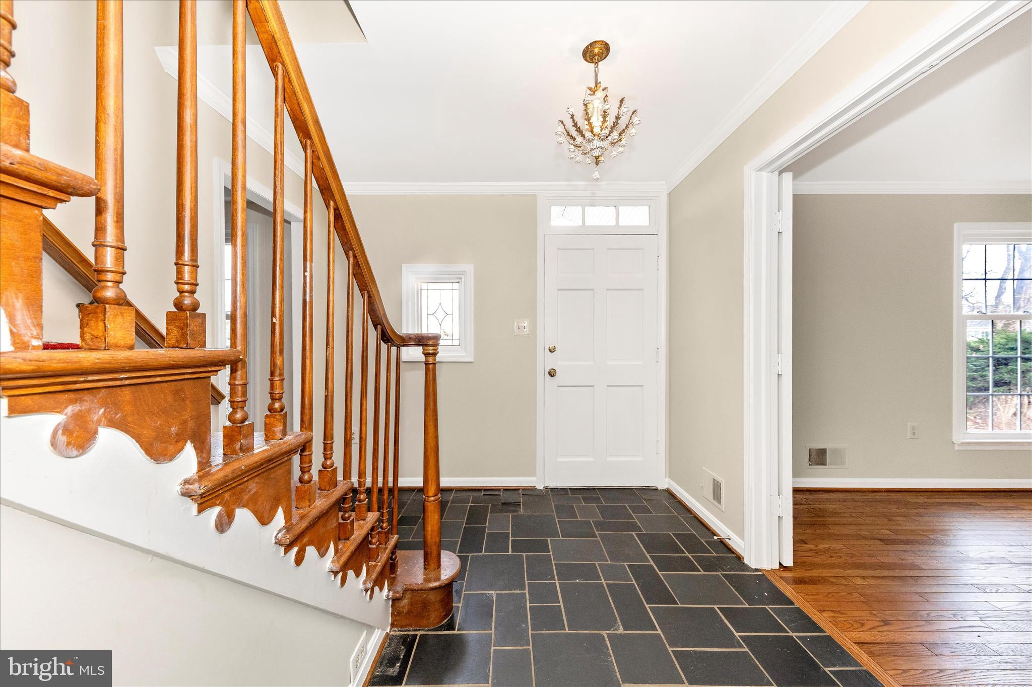 5815 Meadow Road Frederick, MD 21702 - Photo 7 of 55 a view of an entryway