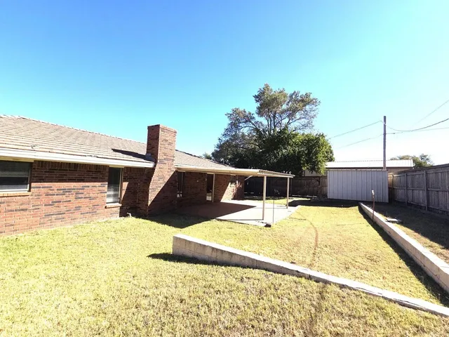 $205,000 | 1303 Ebeling Drive, Plainview, TX 79072