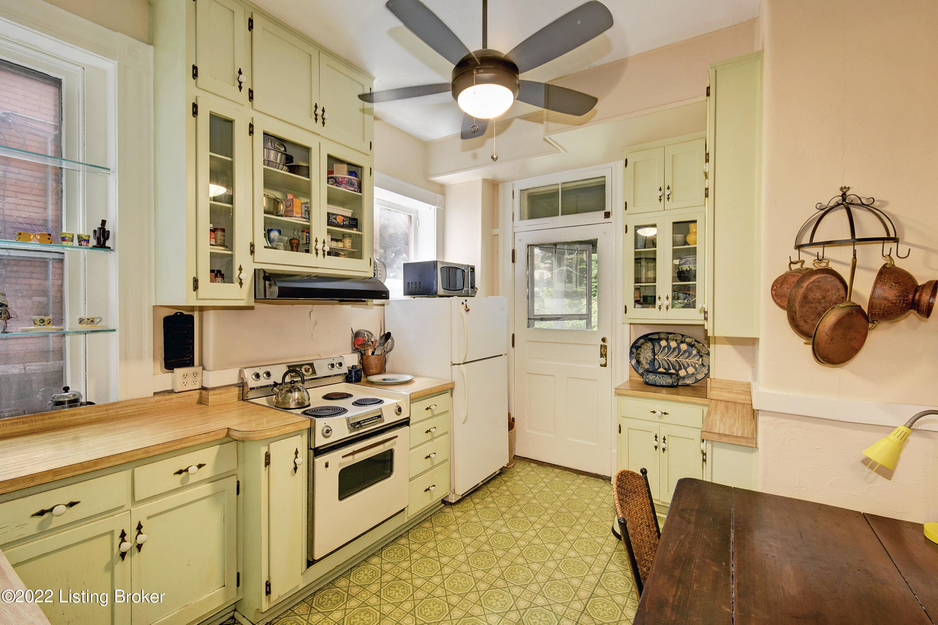 1214 Cherokee Road Louisville, KY 40204 - Photo 13 of 41 1ST FLOOR KITCHEN