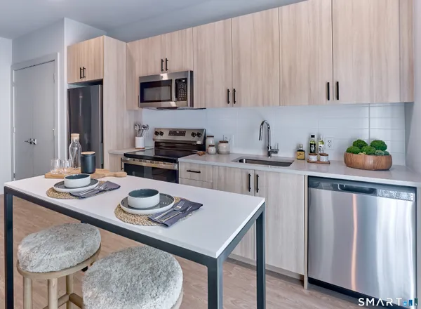 $1,685 | Undisclosed Address, New Haven, CT 06511