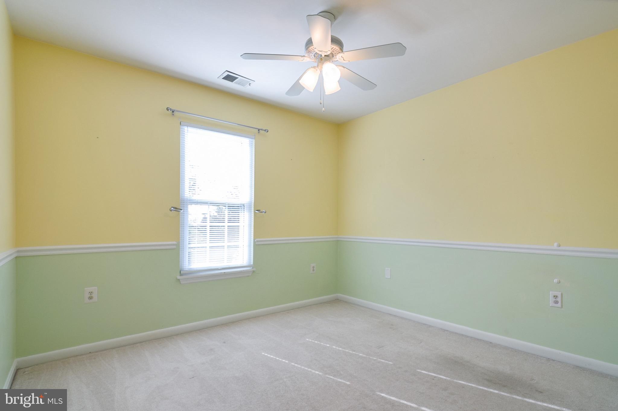 25714 Woodfield Road Damascus, MD 20872 - Photo 15 of 34 Bedroom 2