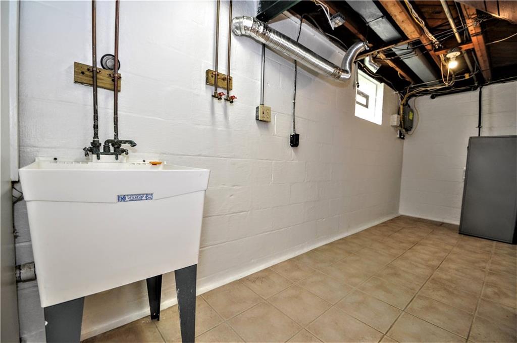 5968 Library Road Bethel Park, PA 15102 - Photo 22 of 25 Gallery Image 22