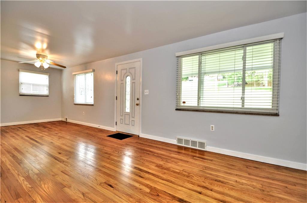 5968 Library Road Bethel Park, PA 15102 - Photo 5 of 25 Gallery Image 5
