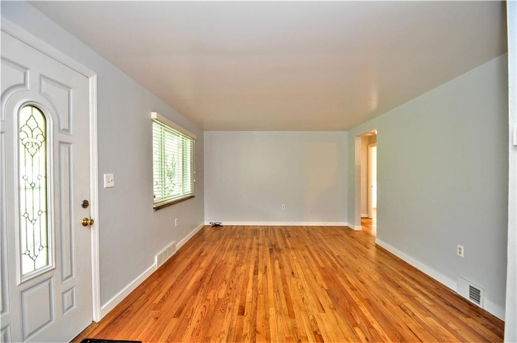 5968 Library Road Bethel Park, PA 15102 - Photo 6 of 25 Gallery Image 6