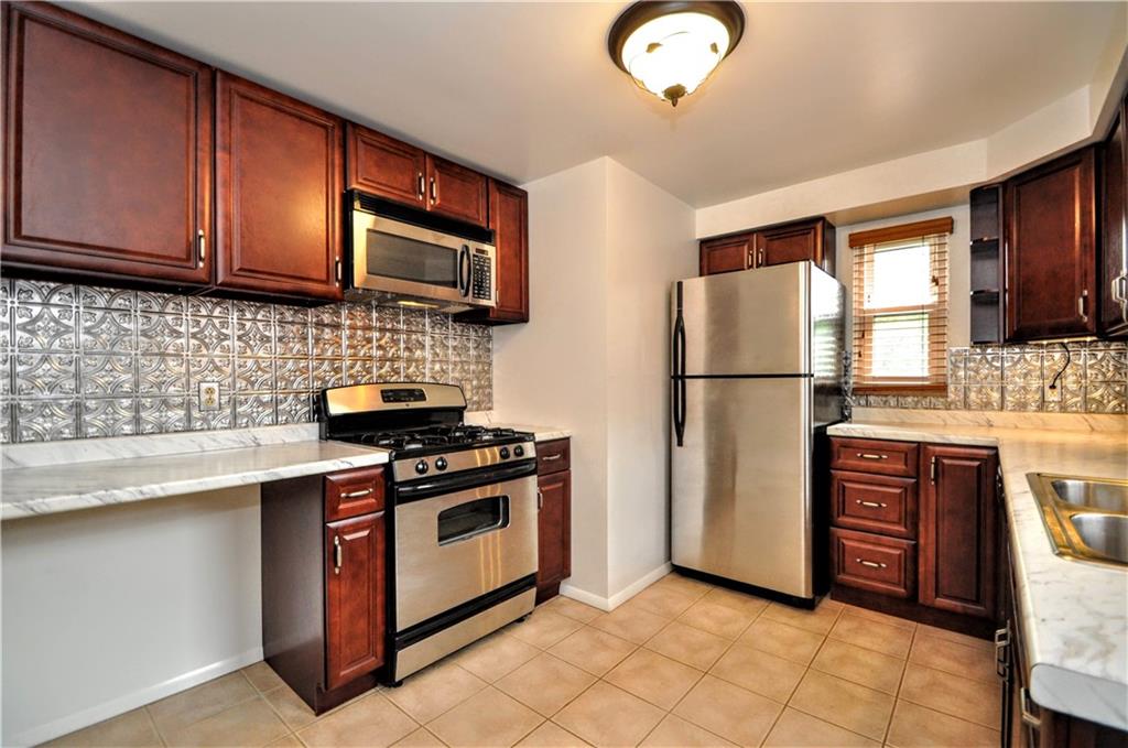5968 Library Road Bethel Park, PA 15102 - Photo 9 of 25 Gallery Image 9
