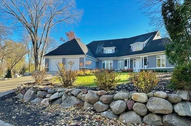 $13,900 | 5760 Oakview Lane North, Plymouth, MN 55442