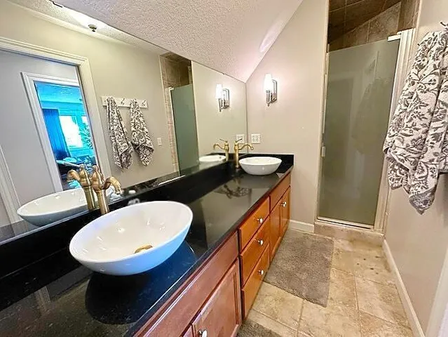 $13,900 | 5760 Oakview Lane North, Plymouth, MN 55442