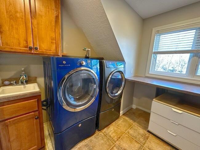 5760 Oakview Lane North Plymouth, MN 55442 - Photo 8 of 33