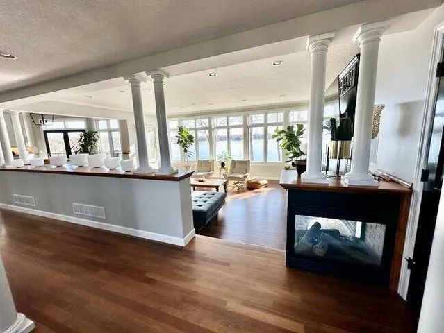 $13,900 | 5760 Oakview Lane North, Plymouth, MN 55442