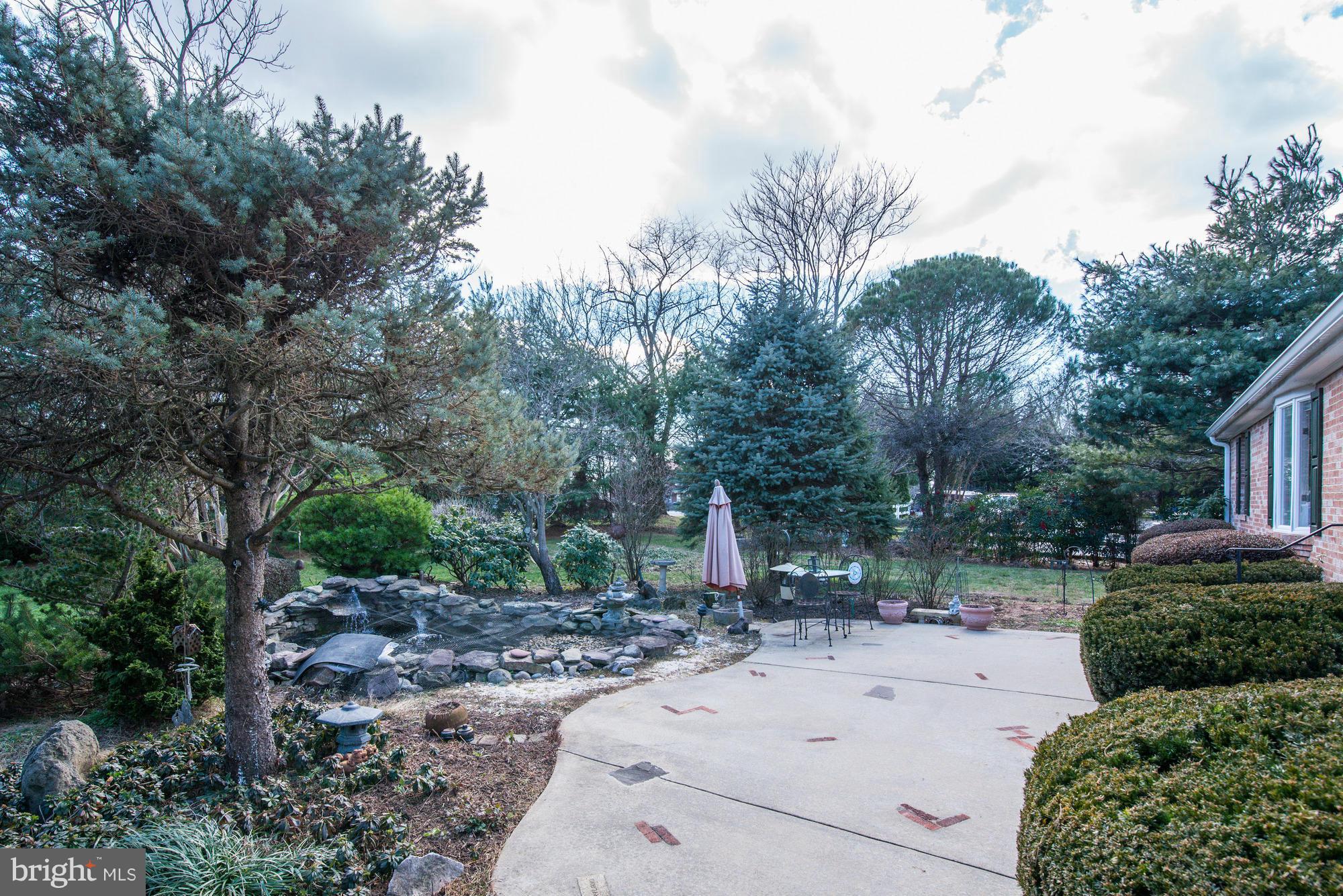13901 Darnestown Road Gaithersburg, MD 20878 - Photo 4 of 30 Walkway to Home