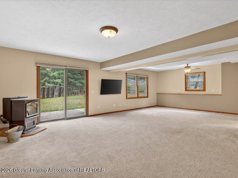 1160 North State Road Belding, MI 48809 - Photo 34 of 77 34-1160-N-State-Rd-Belding-Windowstill