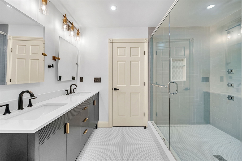 25 Shaw Road Wellesley, MA 02481 - Photo 14 of 28