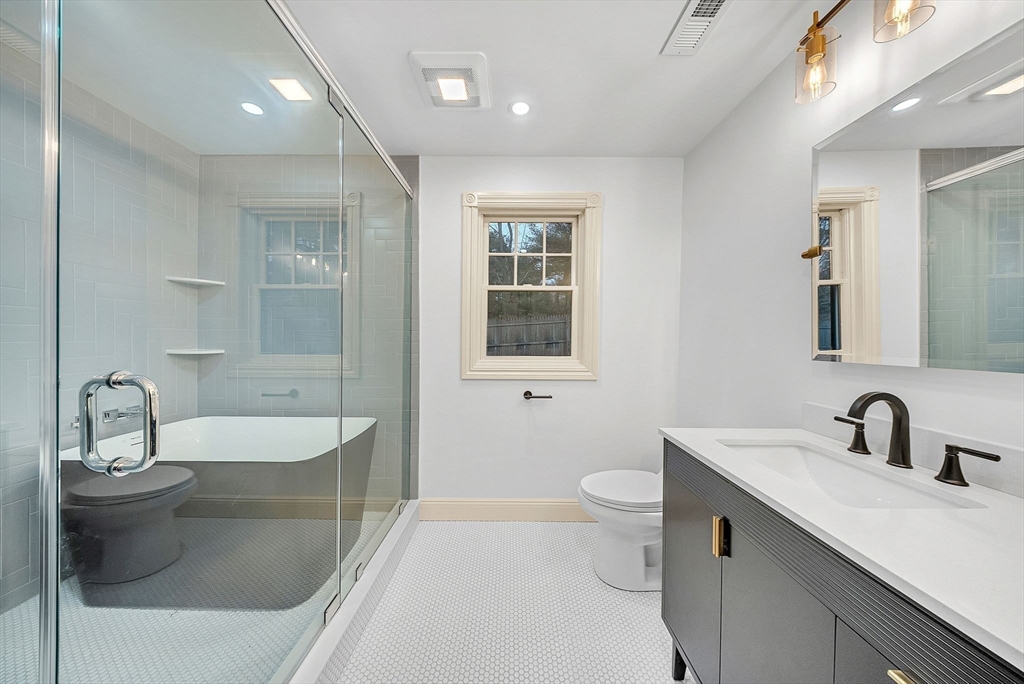 25 Shaw Road Wellesley, MA 02481 - Photo 15 of 28