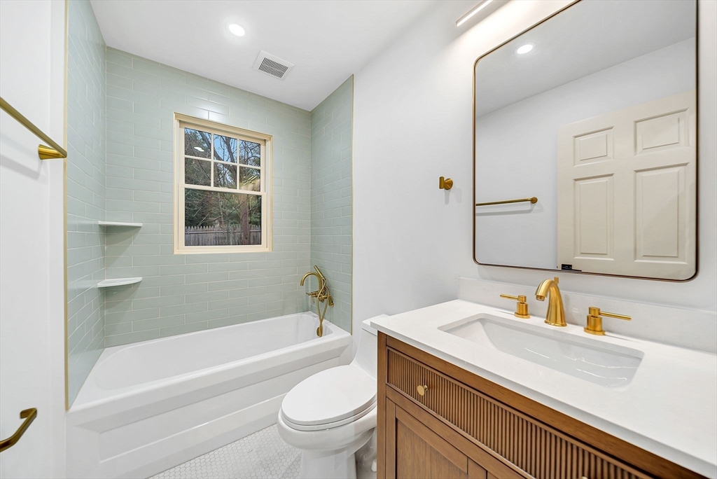 25 Shaw Road Wellesley, MA 02481 - Photo 17 of 28