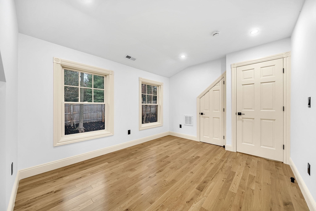 25 Shaw Road Wellesley, MA 02481 - Photo 19 of 28