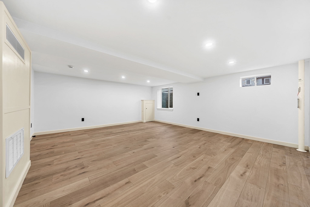 25 Shaw Road Wellesley, MA 02481 - Photo 23 of 28